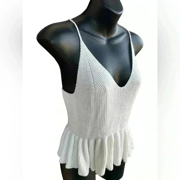 Unbranded women’s Sleeveless knit ruffle hem, tank tops v neck crop vest sweater - Picture 3 of 7